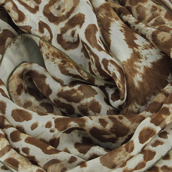 Foulard-femme-beige-soie-imprimée-peau de bête